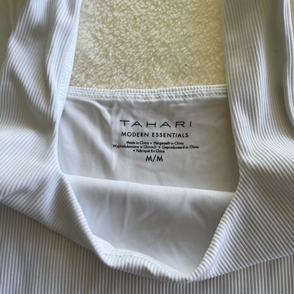 Tahari Ribbed White Tank Top Modern Essentials Stretch Size Medium - Picture 2 of 3